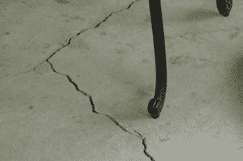 floor cracks