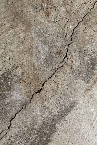 crack in cement foundation wall